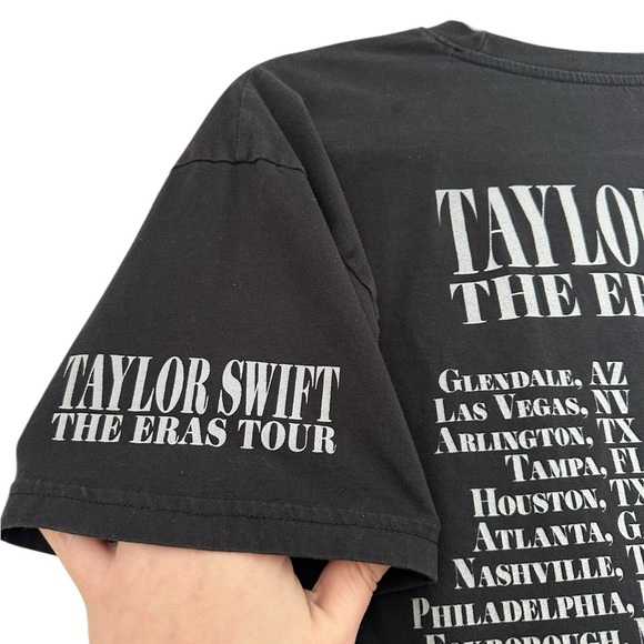 Taylor Swift The Eras Tour Tee Shirt Size medium Official Merchandise Black - Picture 3 of 5